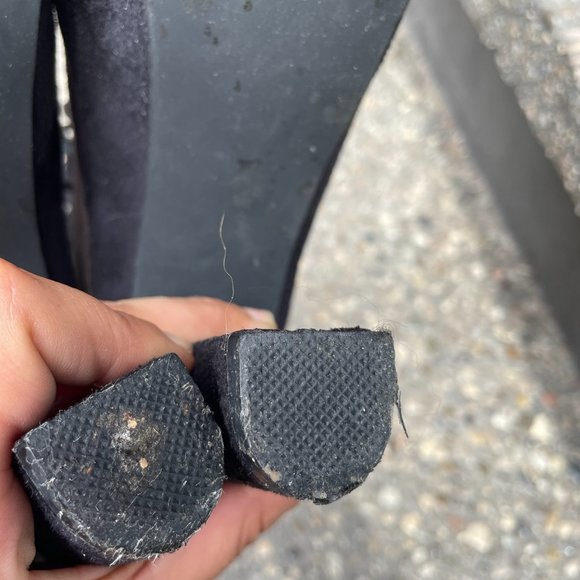 Loved, in Good Condition, Women's Club Couture Black Suede Booties Size 7 - Picture 5 of 7